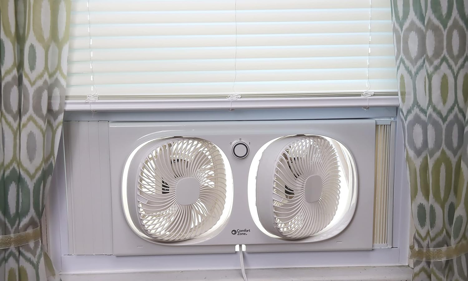 Comfort Zone 9-Inch Twin Window Fan with 2-Speed Independent 180° Rotating Fan Heads, Auto-Locking Expanders & Removable Bug Screen, Reversible Exhaust Fan for Bedroom or Home - Image 2